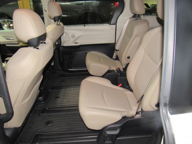 2022 Toyota Sienna XLE 7-Passenger in Cleveland